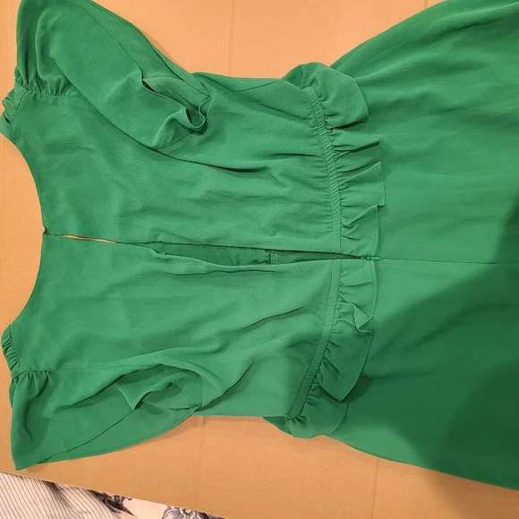 Kensie Green V-neck Ruffle Cap Sleeve Peplum Dress - Picture 3 of 8